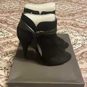 Vince Camuto Annavay Black Heels Sz 7M